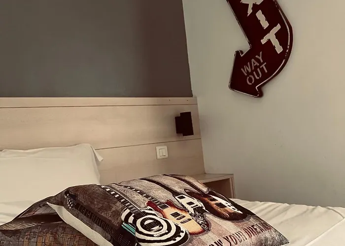 Vieille Tour Centre Hotel Rouen